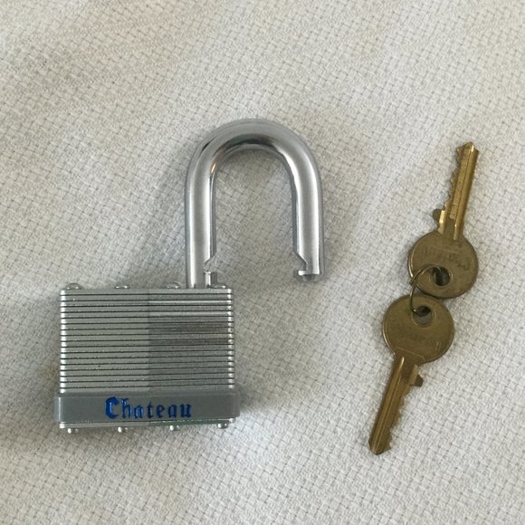 VTG Chateau Lock With 2 Keys - Picture 6 of 10